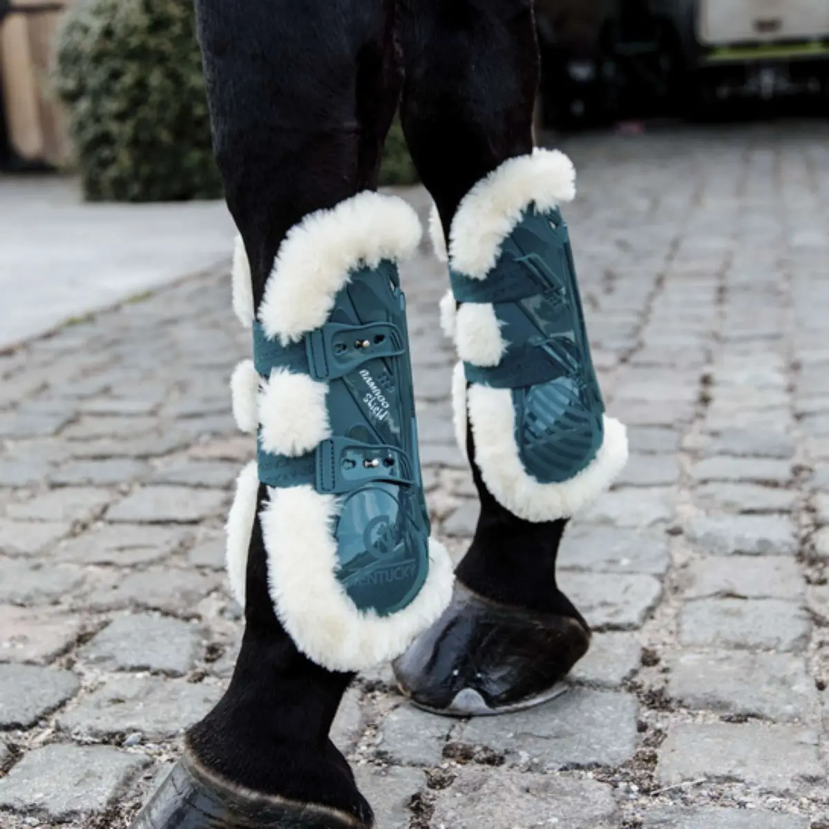 Kentucky Peesbeschermers Bamboo Elastic Vegan Sheepskin Emerald 1