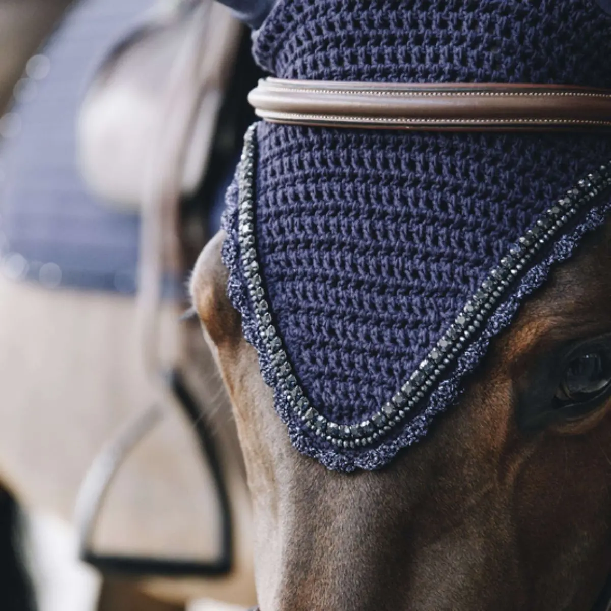 Kentucky Oornetje Long Stone & Pearl Dark Navy 1