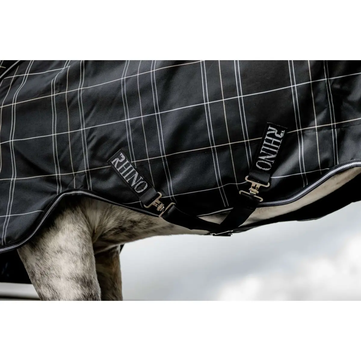 Rhino Turnout Plus Pony Bundle 0G + 200G Black Check/Black/White 4