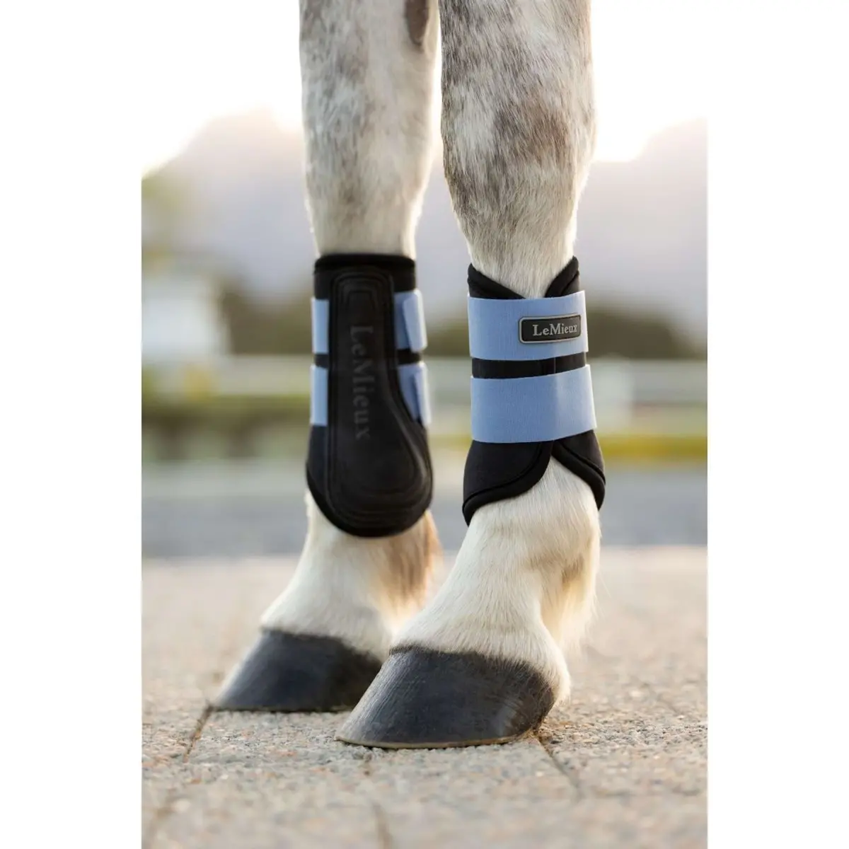 Lemieux Beenbeschermers Mini Air-Tek Powder Blue 1