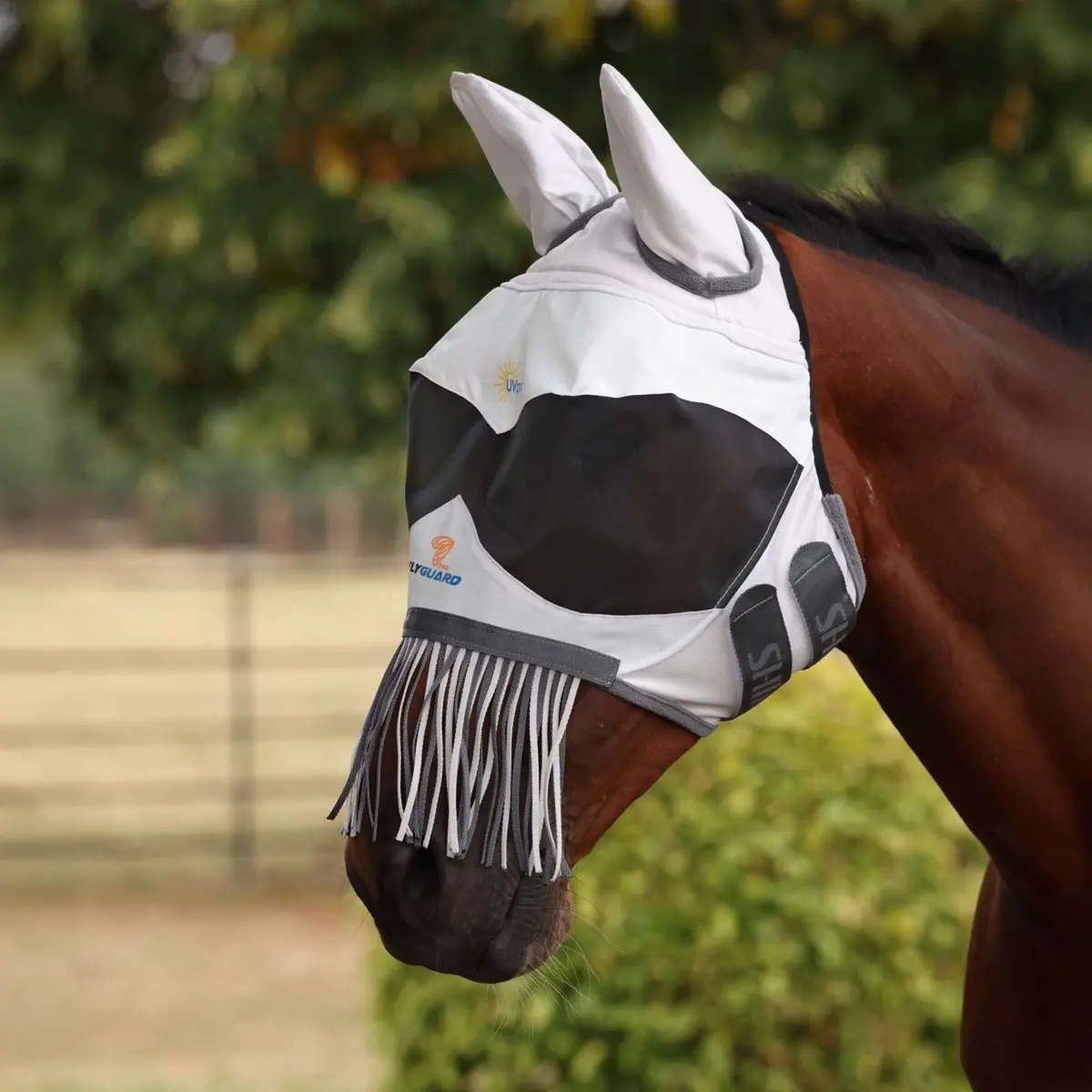 Flyguard Vliegenmasker Pro Sun Shade Met Oren En Franjes Wit 1