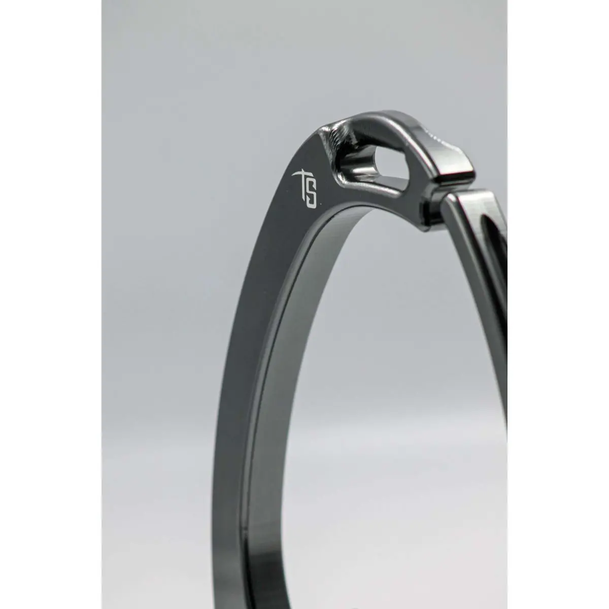 Tech Stirrups Stijgbeugels Venice Sloped M Titanium 1